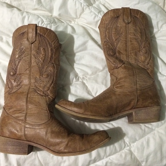 Tan cowboy boots