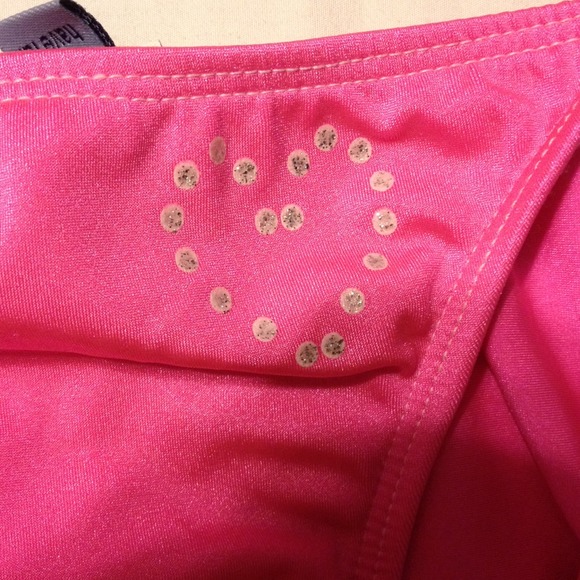 Adorable pink bikini! - Picture 2 of 2