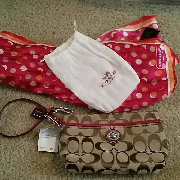 Authentic Coach Wristlet w/scarf