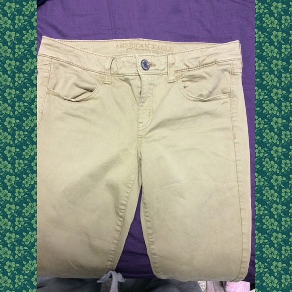 American Eagle Khaki Jeggings