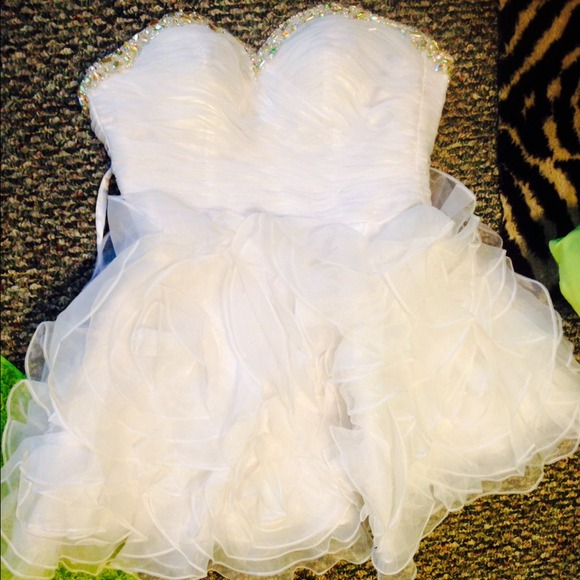 White short Prom Dress