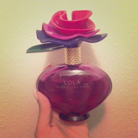 Marc Jacobs Lola perfume