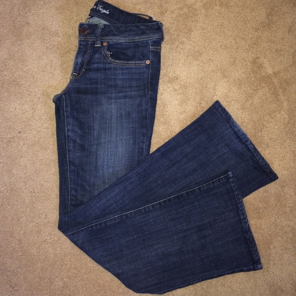 ✌️️American Eagle Original Boot Cut Jeans