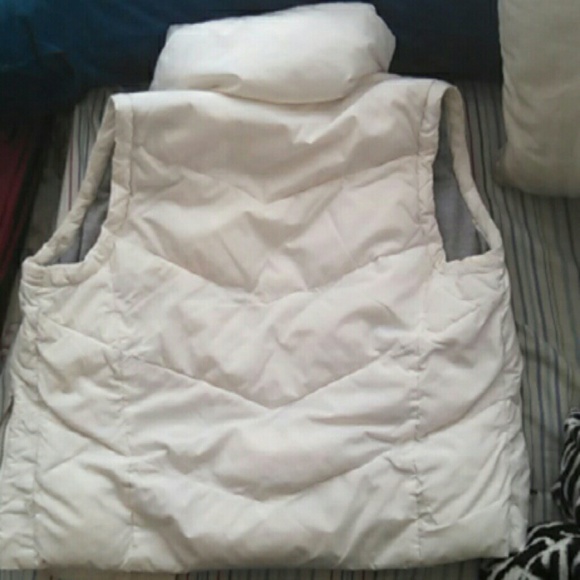 Over coat for those chilly days ! - Picture 2 of 3