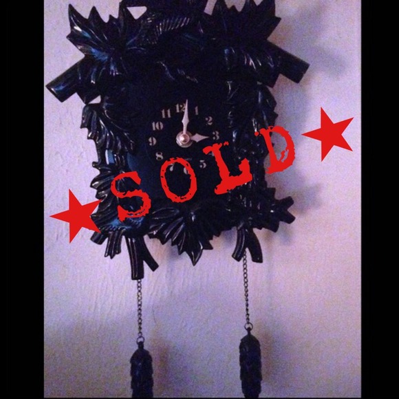 All-Black Cuckoo Clock! - Picture 1 of 1