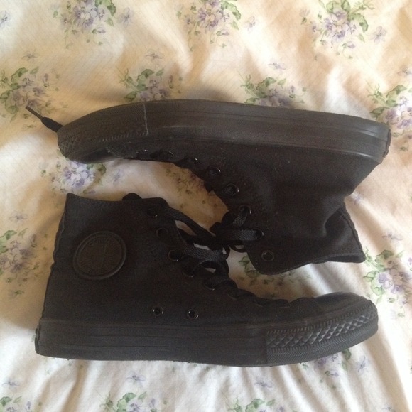 All Black Hightop Converse