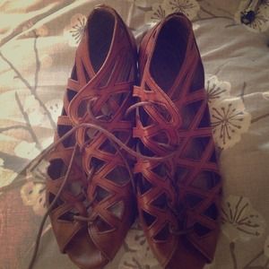Gladiator inspired brown wedges