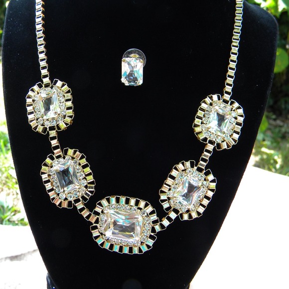 All seven necklaces reserved for lauradiesen