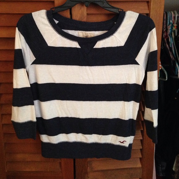 Half sleeve crew neck sweater