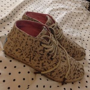 TOMS Canvas Leopard Print Botas