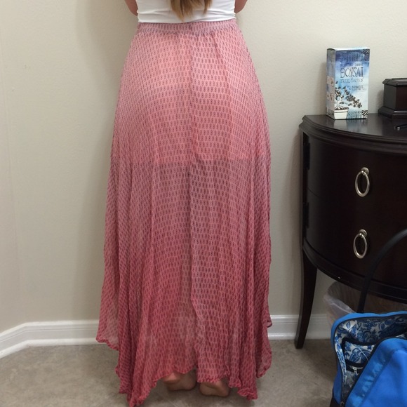 High low skirt - Picture 2 of 3