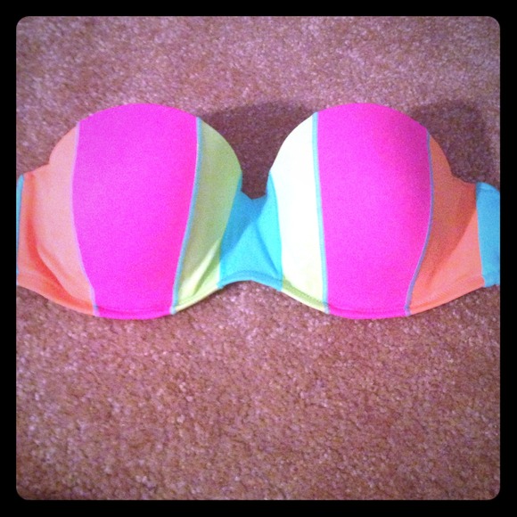 Victoria's Secret Other - BNWOT!! Victoria's Secret strapless top size 36C