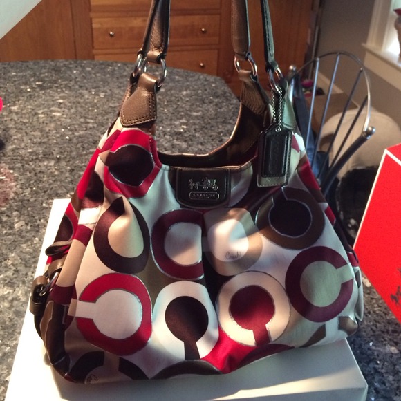 BUNDLE Coach Madison Graphic Maggie purse & wallet