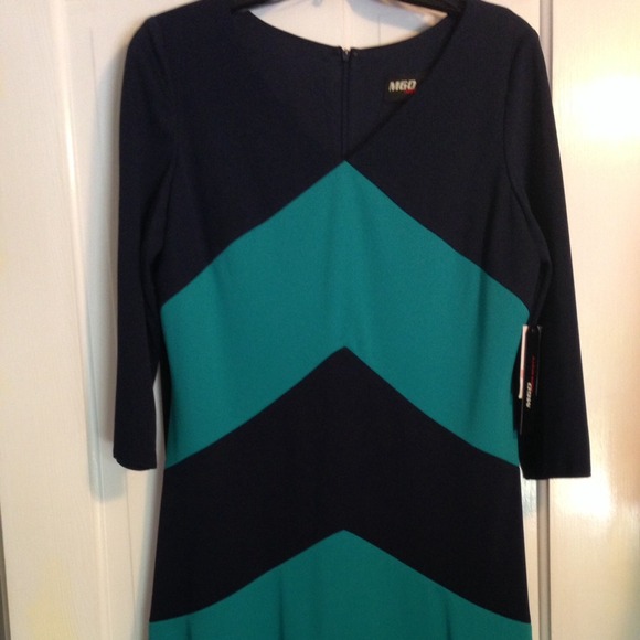 HOST PICK!!!! Chevron navy blue/turquoise dress - Picture 4 of 4