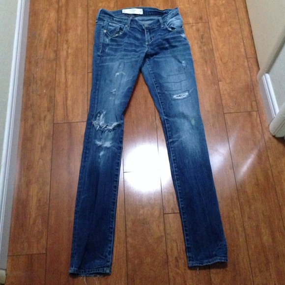 Dark skinny jeans
