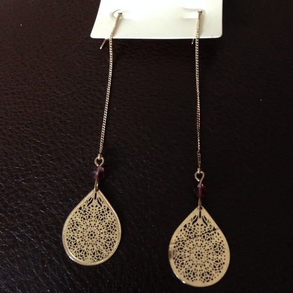 Dangle earrings