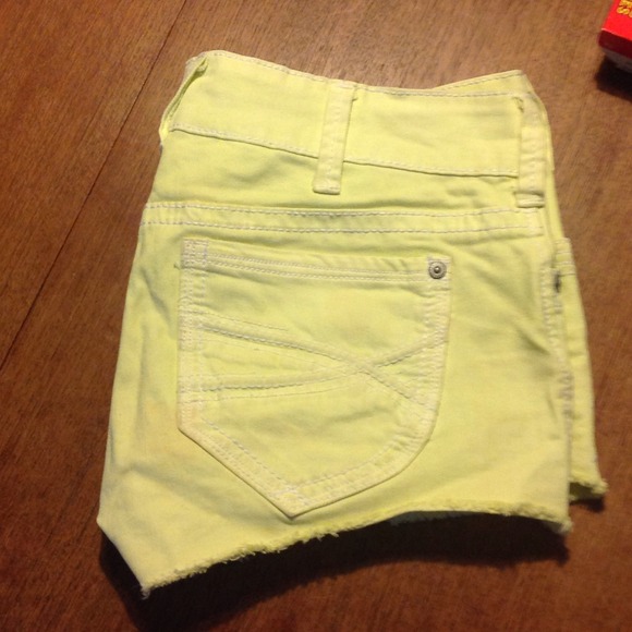Aeropostale yellow jean shorts