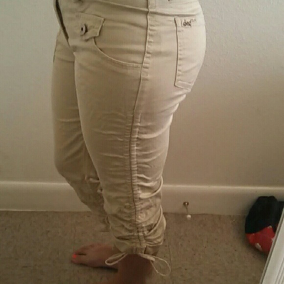 Capris! - Picture 2 of 3