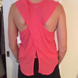 Pink tank too size M