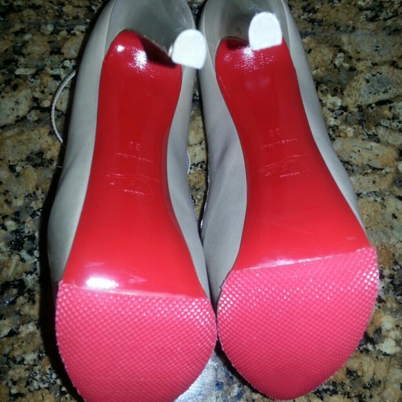 Authentic brand new Christian Louboutin "ZOULOU" - Picture 4 of 4