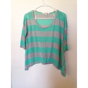 Flowy croptop