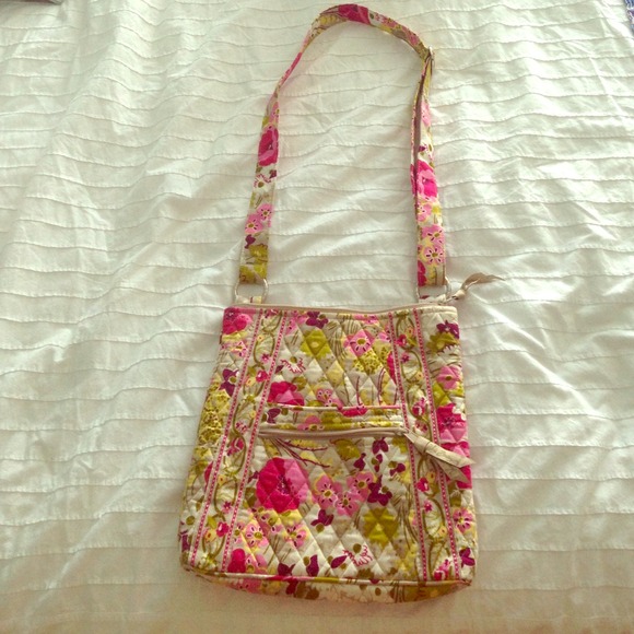 Vera Bradley Crossbody Bag (Hipster)