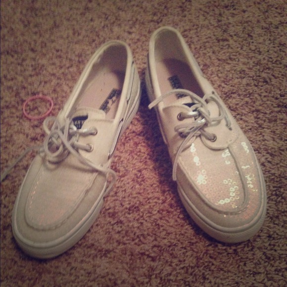 Size 7 sperry's