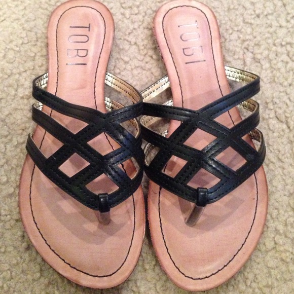 Tobi Shoes - Tobi black flat sandals NWOT