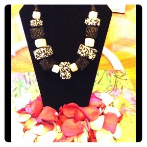 Beaded brand new Kim Exeron necklace