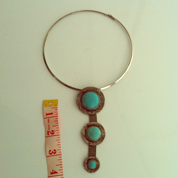 collar style necklace with turquoise pendant