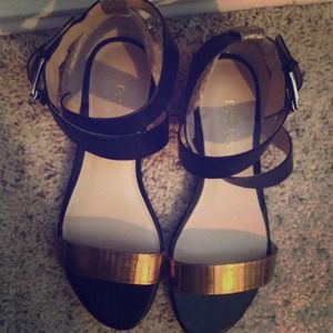 Enzo sandals