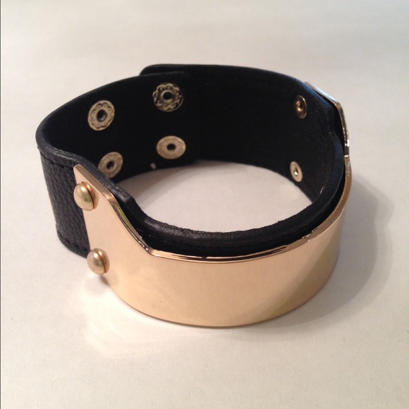 Leather Bsngle