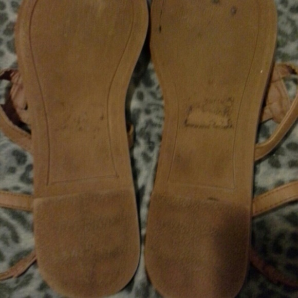 Sandles - Picture 3 of 3