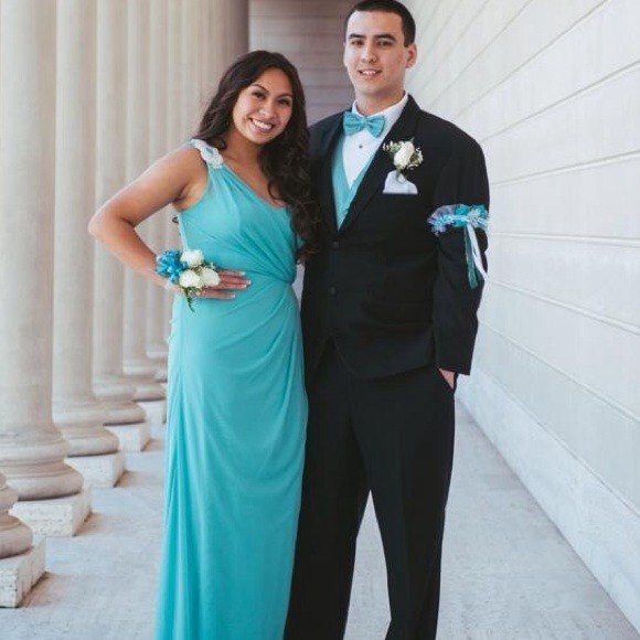 Tiffany blue prom dress! It's been worn twice! - Picture 1 of 3