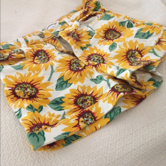 new American Apparel sunflower shorts! size 28!
