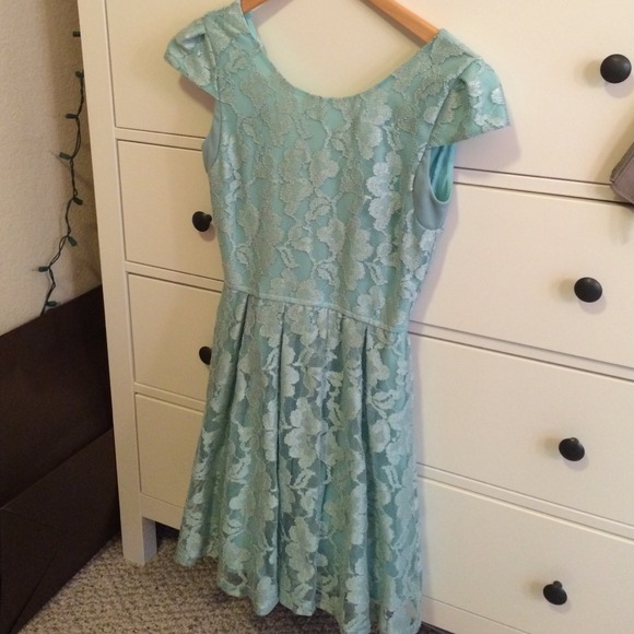 Delias dress