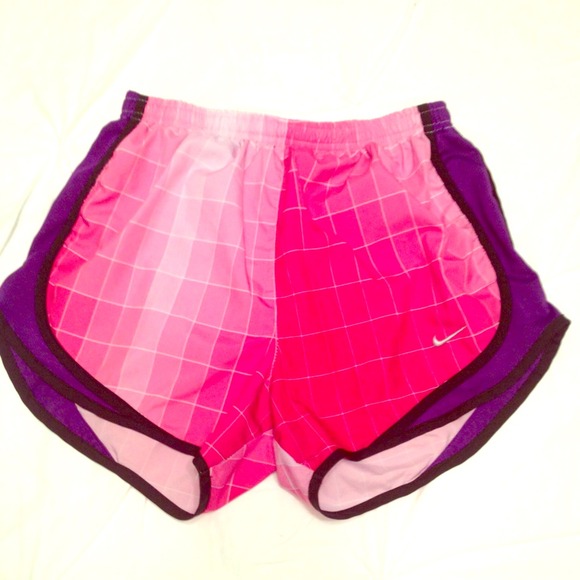 SOLD ‼️Pink gradient Nike Tempo Shorts