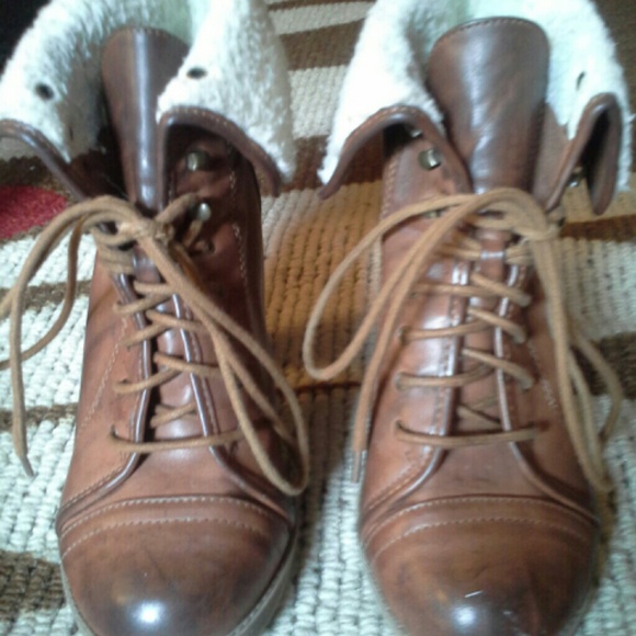 Boots - Picture 2 of 3