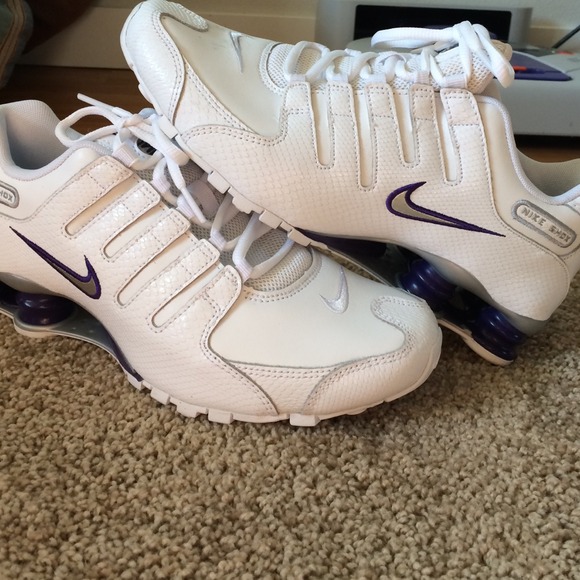 Brand new, never worn Nike Shox
