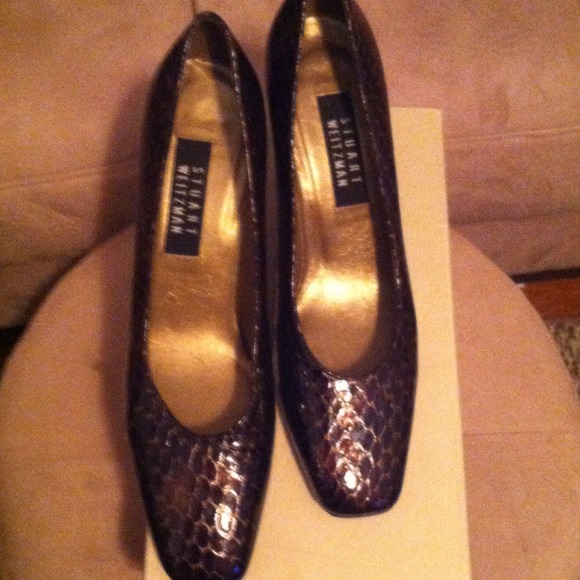 Stuart Weitzman Patent Croc Pumps