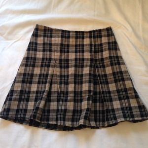 BRANDY MELVILLE Kaitlee Plaid Skirt!!