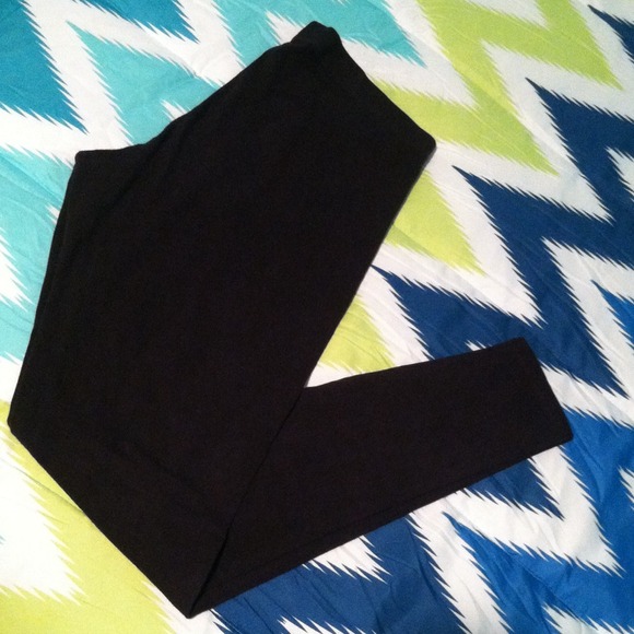 Victoria's secret black leggings