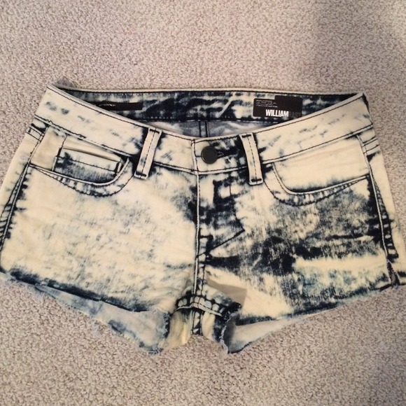 William Rast denim shorts size 24