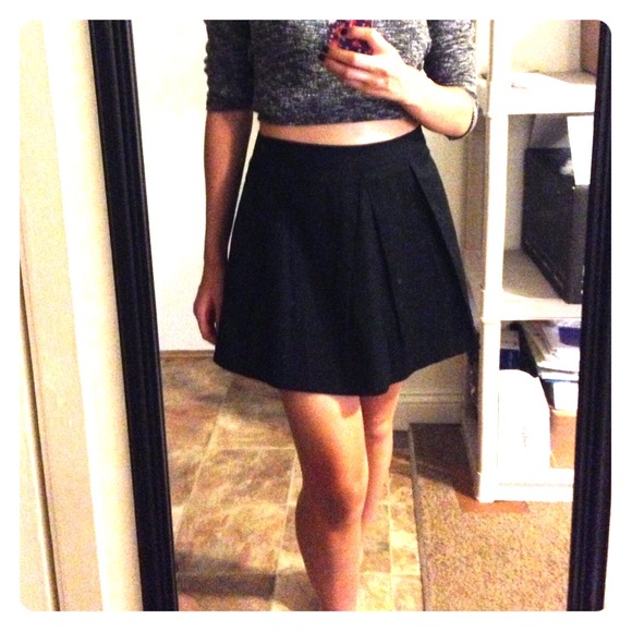 ASOS Black Full Pleated Skirt 4 with Pockets