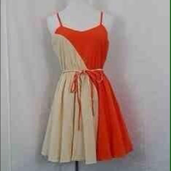 🛑 SOLD 🛑 Coral/Tan belted Dress