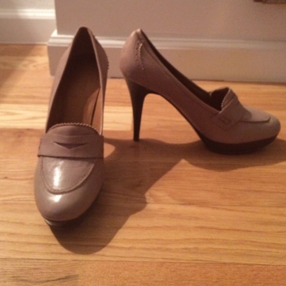 J. Crew Shoes - J. Crew Pump