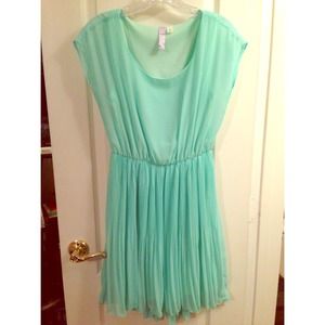 Seafoam green gorgeous dress - skater style