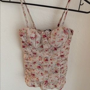 Floral tank🌷🌹🌺💐🌸