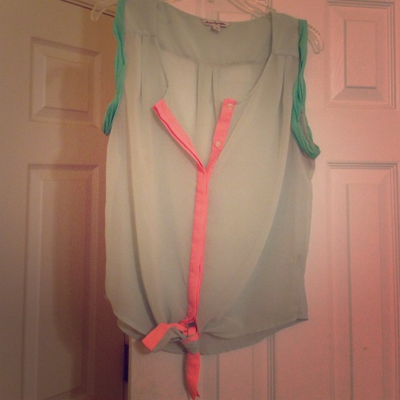 SALEAmerican Eagle color block top