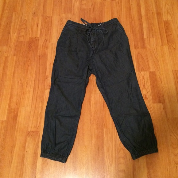 Gap crop jeans